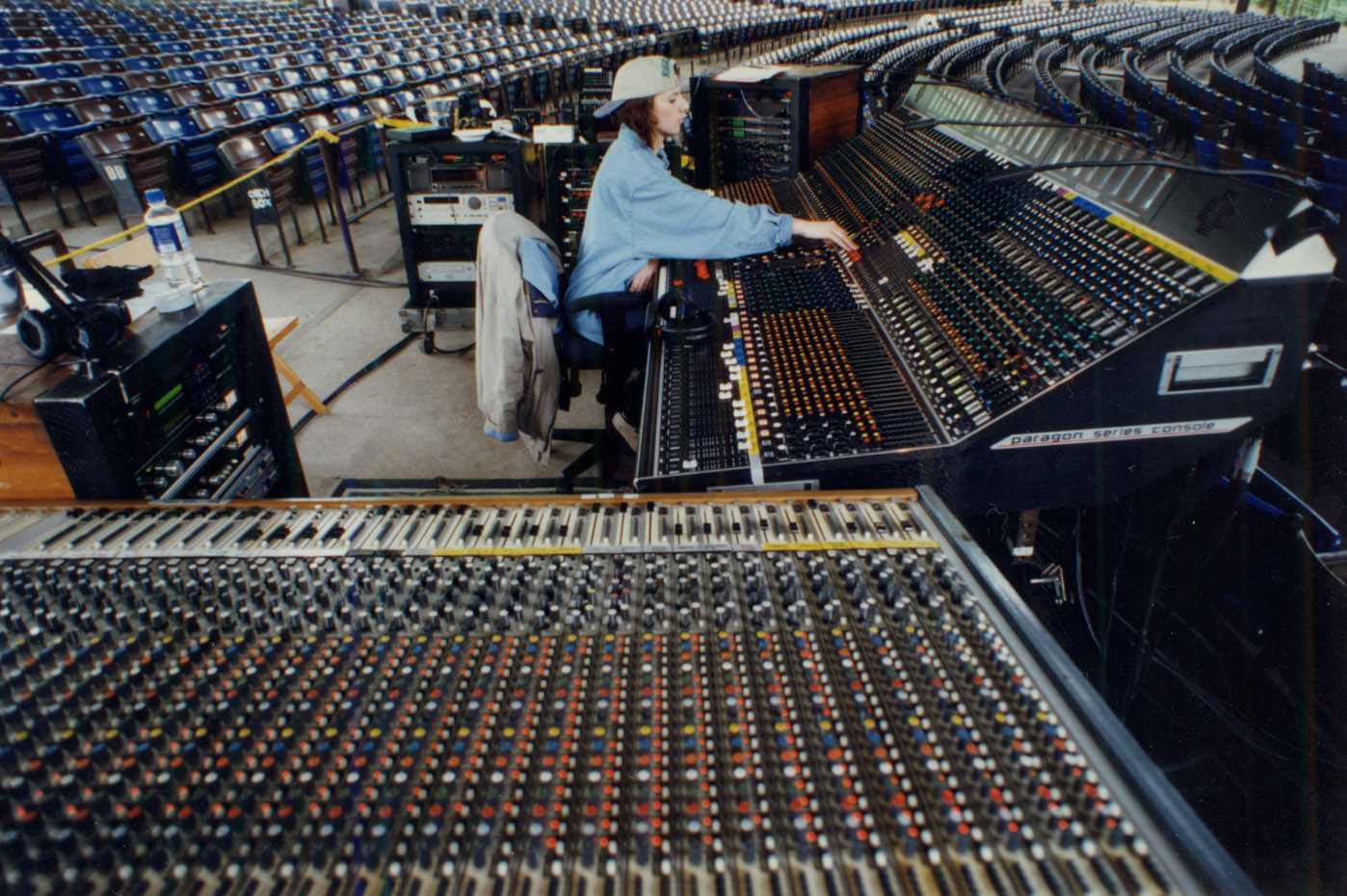 It S About The Music Mice Sabol Pettinato Sounds Org Mixing Foh For Indigo S In 1998